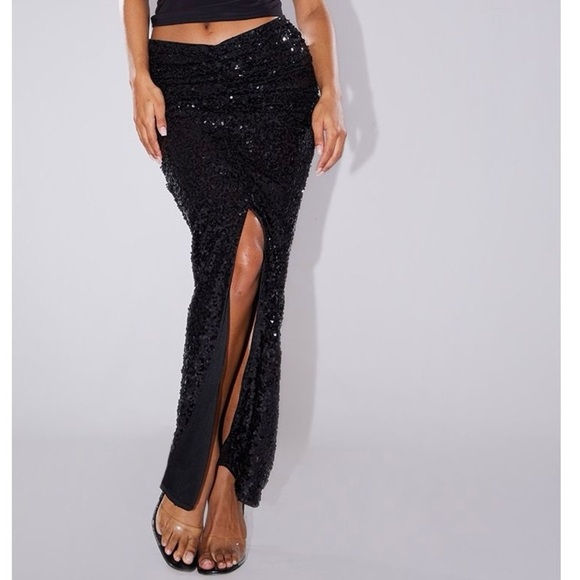 NWT PrettyLittleThing Black Sequin Ruched Waist Maxi Skirt - Picture 1 of 7